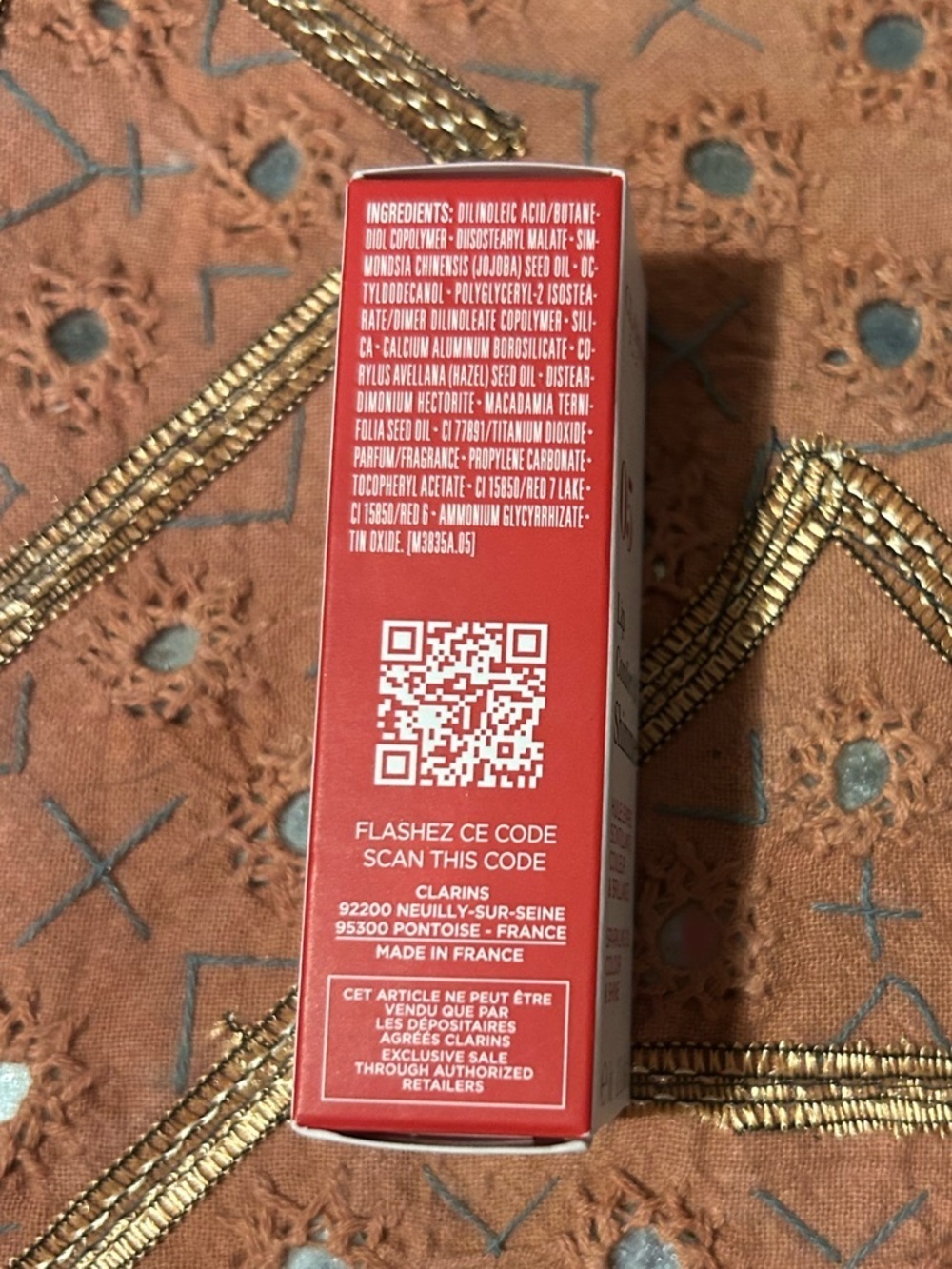 Clarins Lip Comfort Oil Shimmer 05 Pretty In Pink - Picture 9 of 10